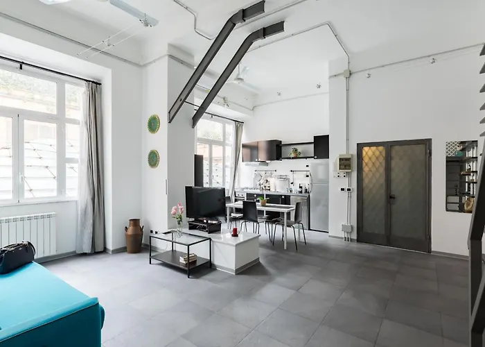 Spacious Modern Loft Steps From Trevi Fountain Apartamento *