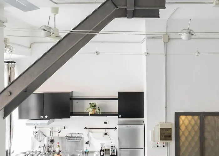 Appartement Spacious Modern Loft Steps From Trevi Fountain