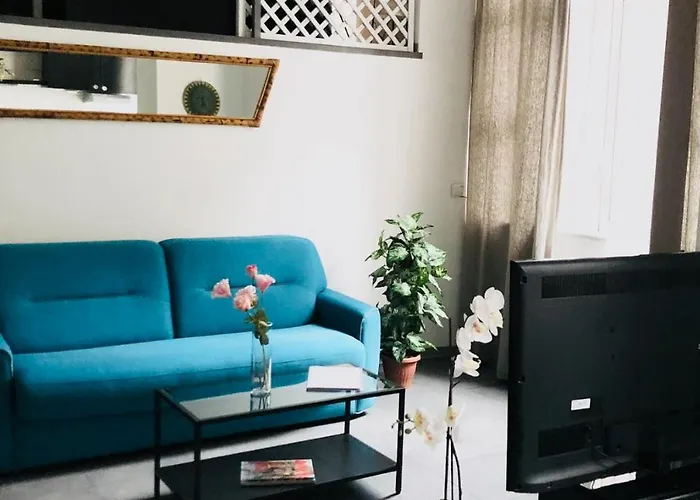 Spacious Modern Loft Steps From Trevi Fountain Appartement Rome